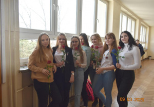 Róże dla naszych dziewcząt