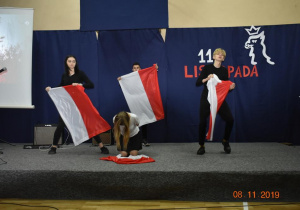 Szkolne obchody odzyskania przez Polskę niepodległości