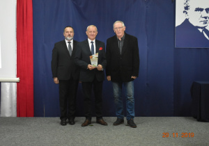 Nagroda dla byłego dyrektora II Liceum Pana Tomasza Węgrzynowskiego