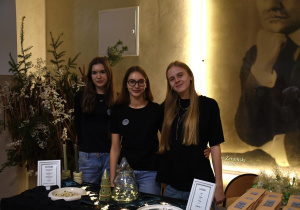 Kiermasz bożonarodzeniowy