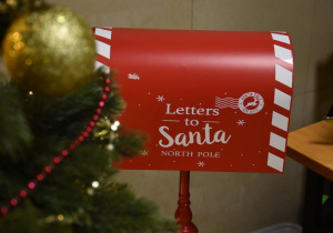 Kiermasz bożonarodzeniowy